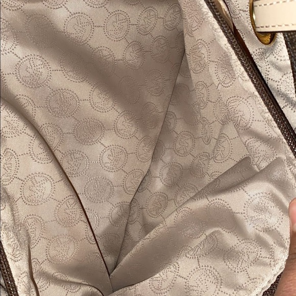 MK handbag - Picture 3 of 4